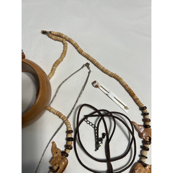 Boho Wood & Shell Jewelry Set With Elephant & Bird - Picture 6 of 7